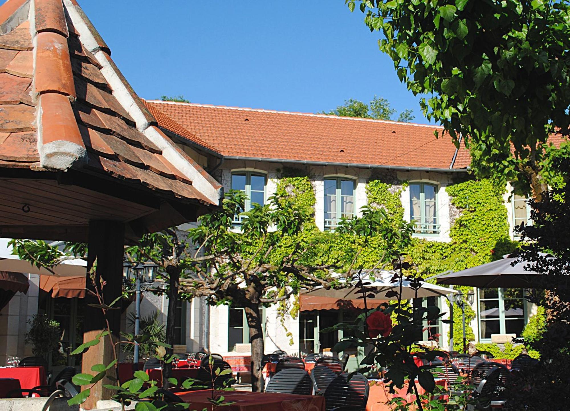 Logis Hostellerie Du Perigord Vert Brantome Exterior photo